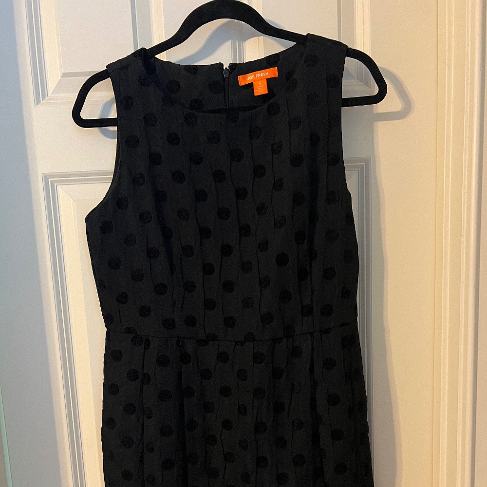 Black classic sleeveless dress